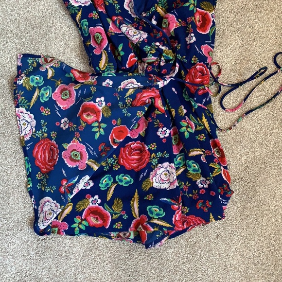 Flower romper - Picture 3 of 5